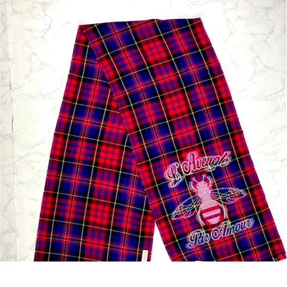 GUCCI “L’AVEUGLE PAR AMOUR” BEE PLAID SCARF NWOT. - Picture 5 of 15